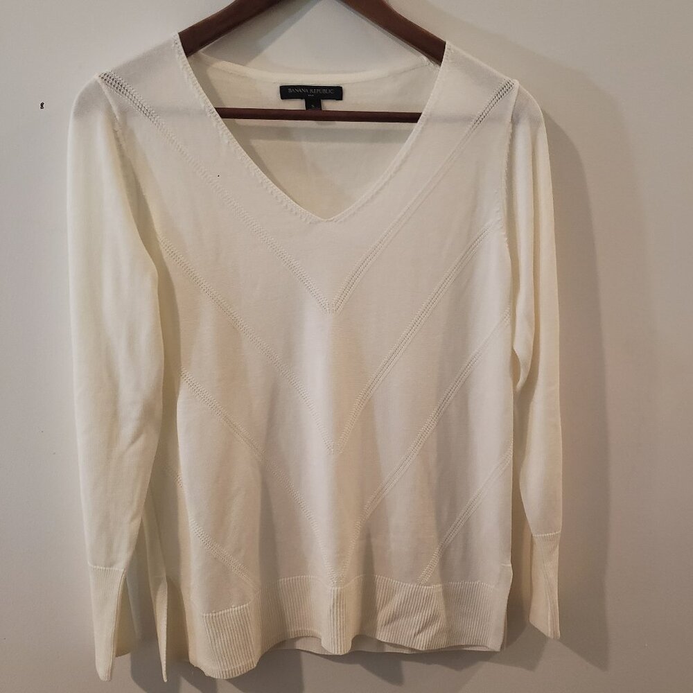 LOFT Ivory V-Neck Lightweight Knit Sweater - Picture 12 of 16